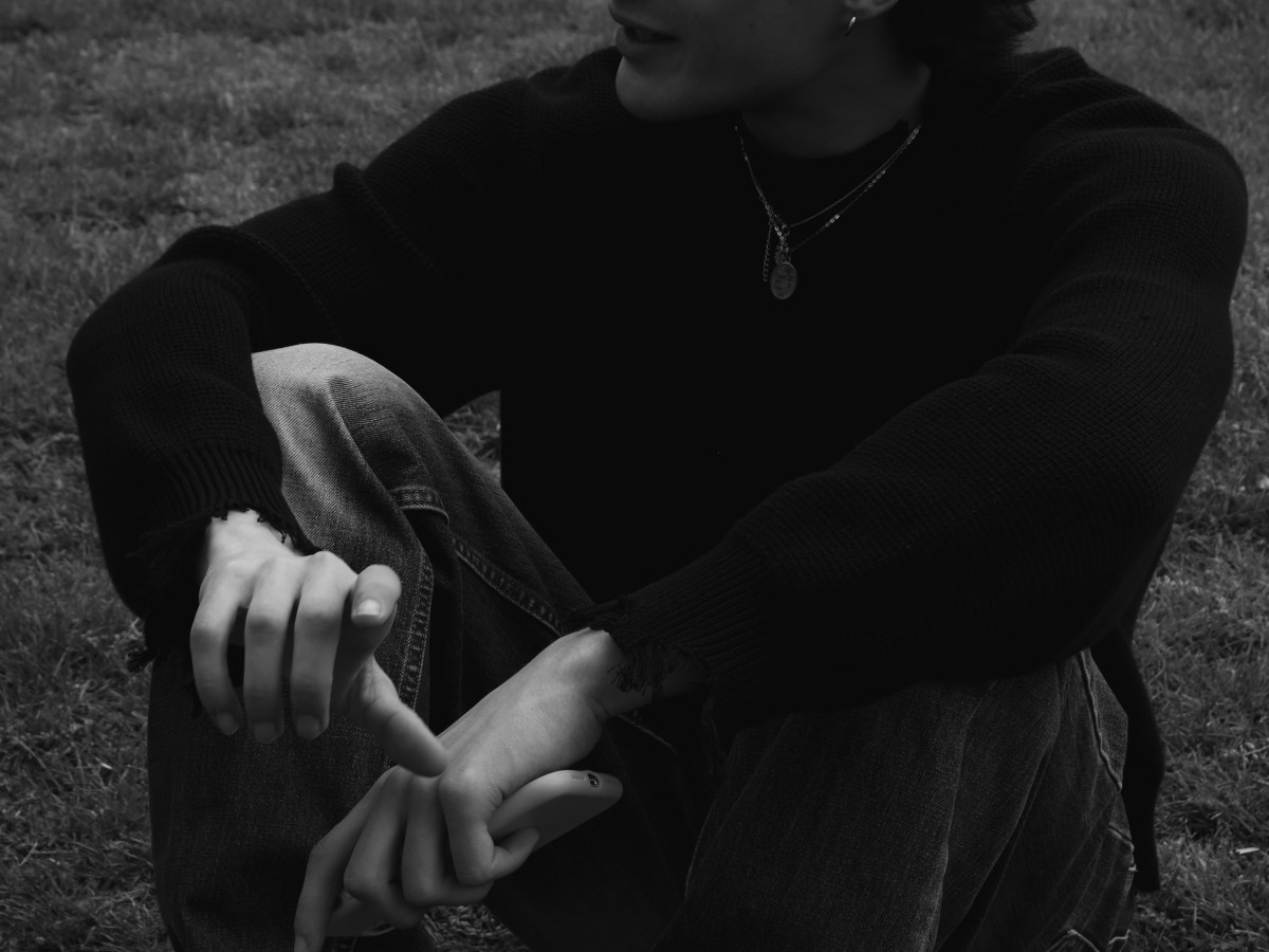 NAHU, cantante: «Voy a acabar la carrera para meterme a hacer música de&nbsp;verdad»