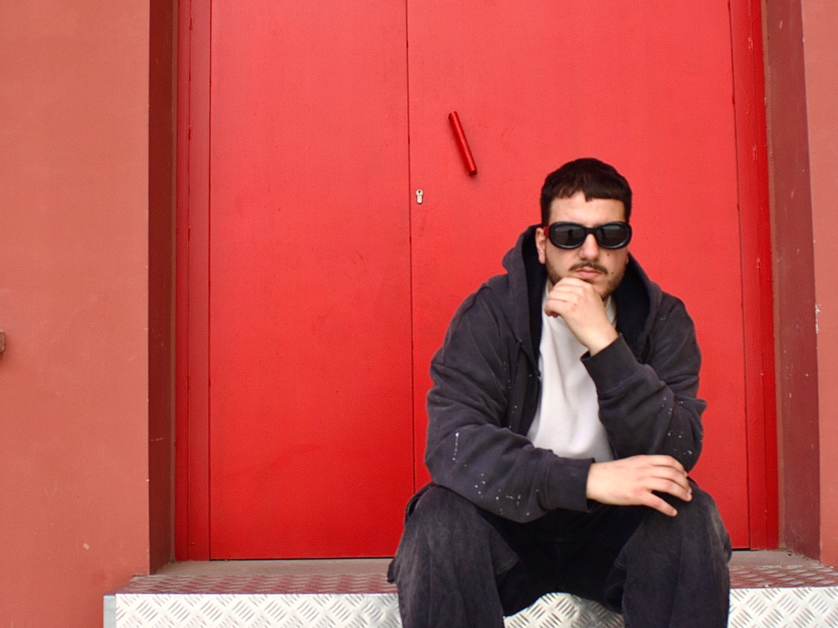 TOM CALDE, CANTANTE: “EL OBJETIVO ES CRECER, PERO HAY QUE CONTROLAR LA&nbsp;ANSIEDAD”