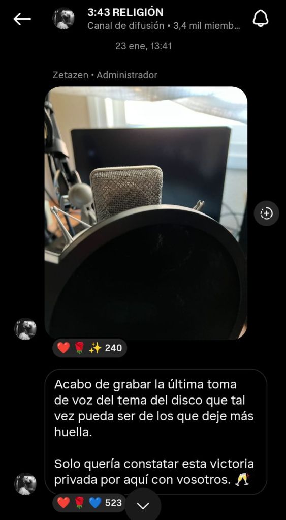 Zetazen anunciando a través de su canal de difusión en Instagram que está produciendo las canciones de su nuevo álbum / ELEKAESE