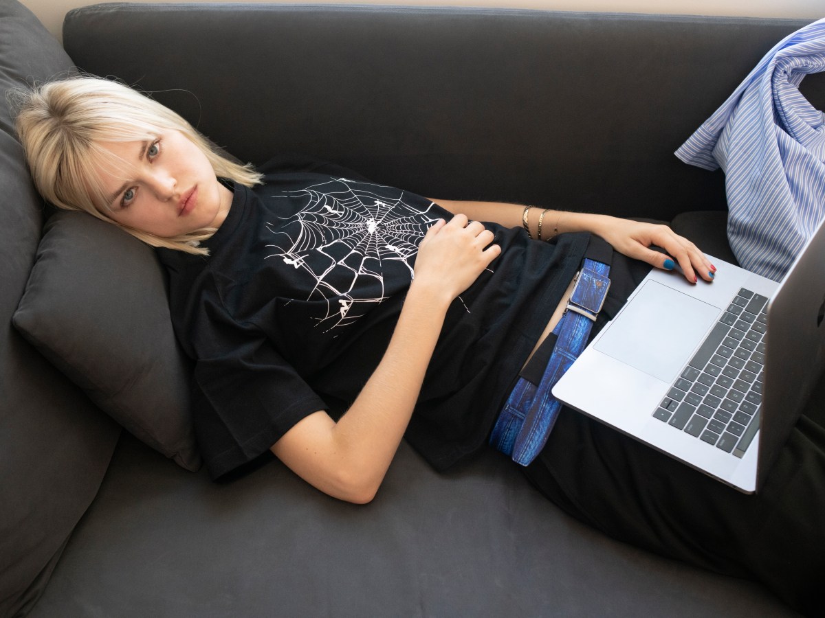 SSSTUFFF PRESENTA ‘BROKEN DREAMS’, UNA COLECCIÓN FW24 QUE REVIVE LA NOSTALGIA DE SUEÑOS INFANTILES NO REALIZADOS. 