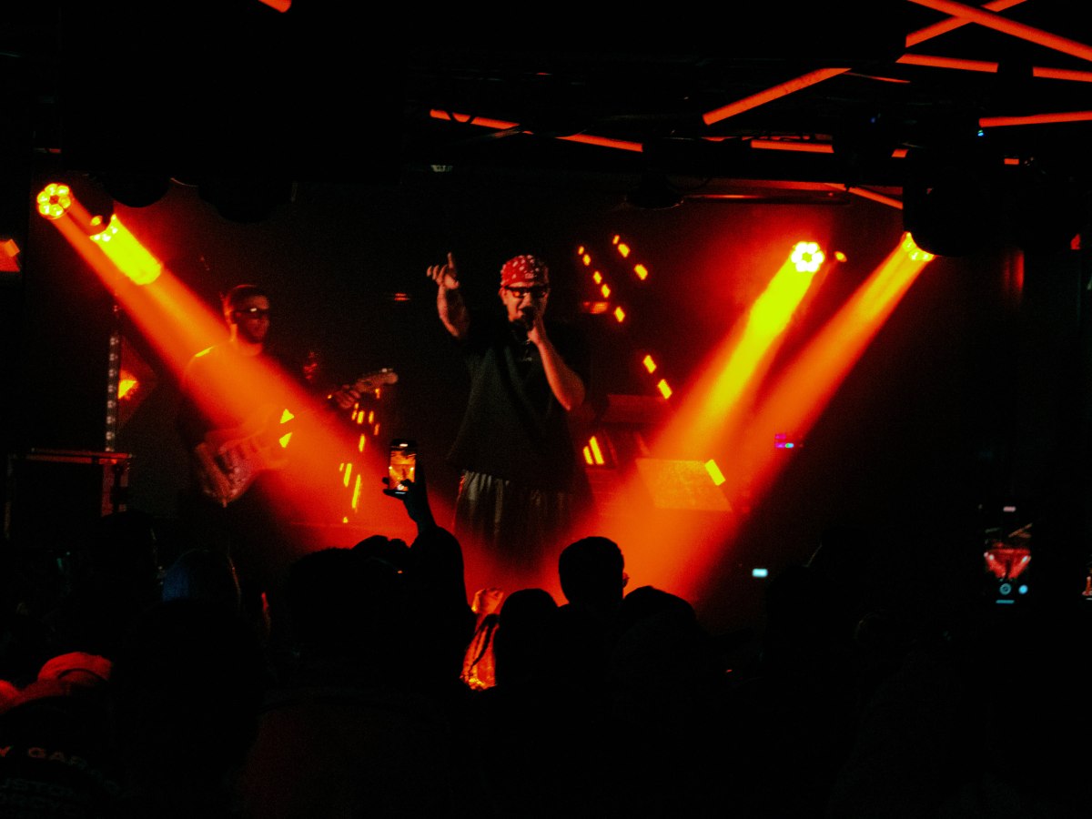 Dailos MB: «Nuestro R&B conecta generaciones con un sonido que mezcla lo clásico y lo&nbsp;moderno»