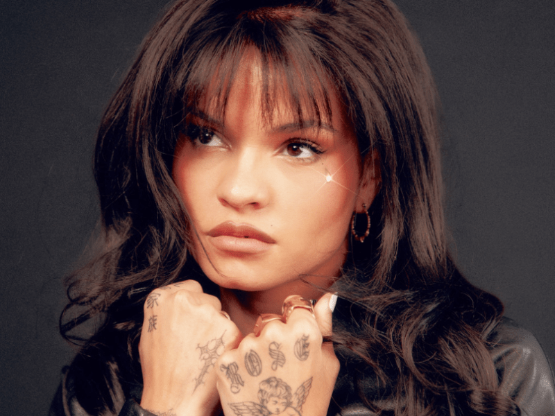 Aleesha está de vuelta con su nuevo EP «Pretty Bitch&nbsp;Heartbreak»