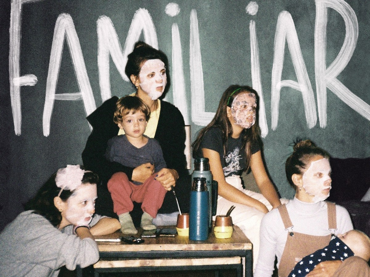 DESCUBRE «ALGO FAMILIAR»: EL NUEVO ÁLBUM DE&nbsp;GUADA